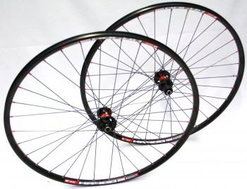 29 Zoll MTB DT Swiss 240s Disc / DT Swiss XR 400 / DT Competition 1750 g Laufradsatz